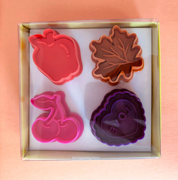 Pie Crust Fondant Molds Cake Leaves Baking Pie Crust Cutters Set of 4  Random Color Pie Crust Impression Mat Rope Bead Mold and Leaf Cookie Cutter
