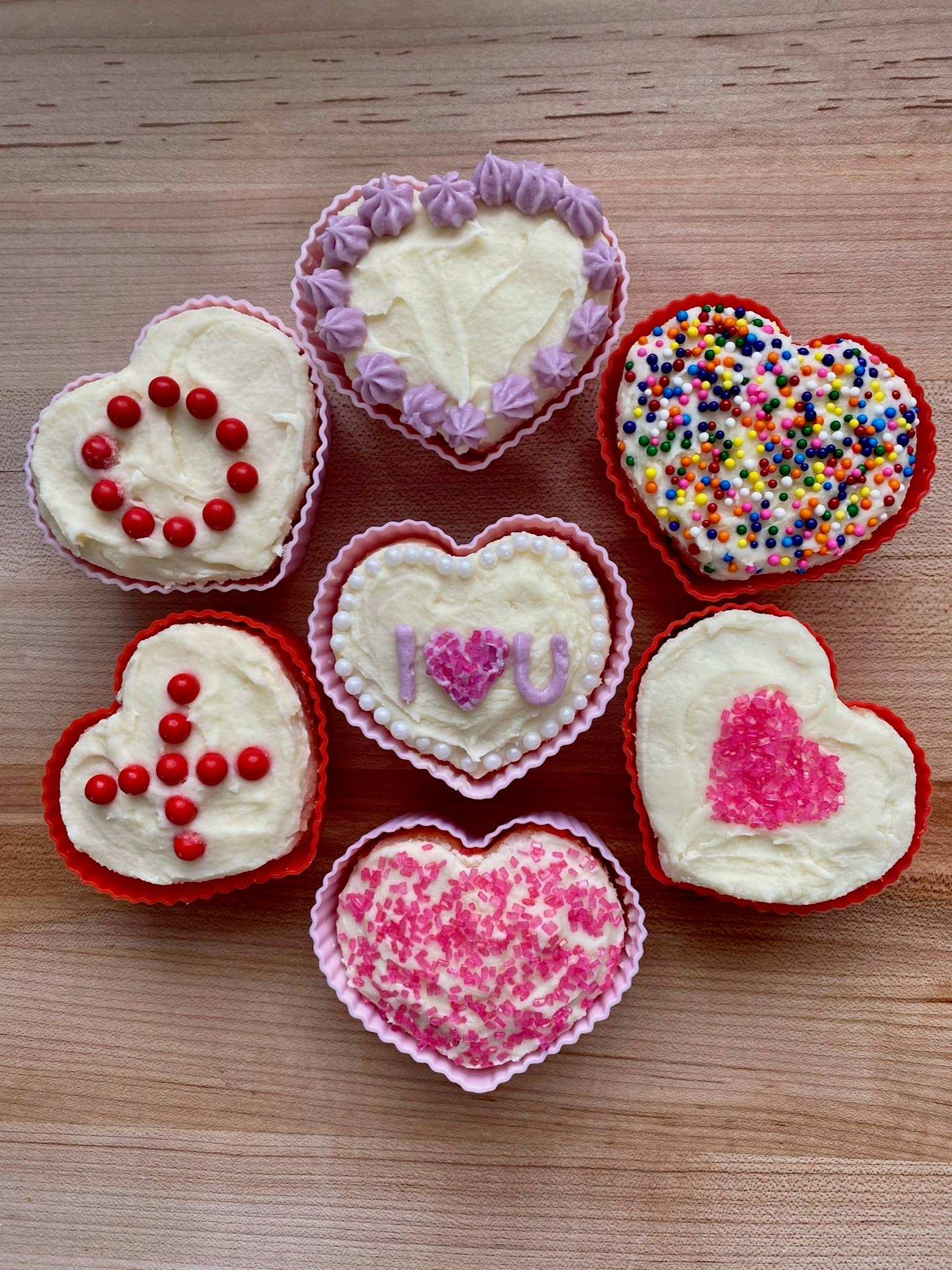 Heart Cupcake Liner Set - The Baker's Life