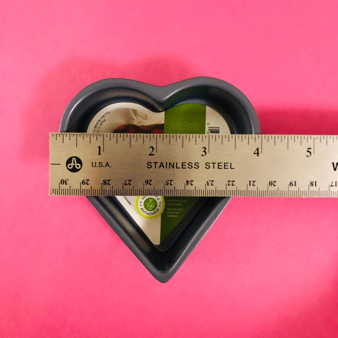 Non-Stick Mini Heart Cake Pan - The Baker's Life