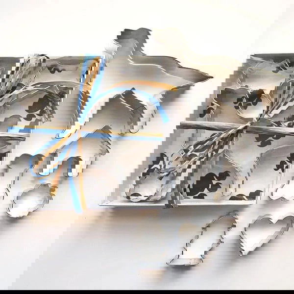 Six Piece Golden Retriever Cookie Cutter Set - The Baker's Life